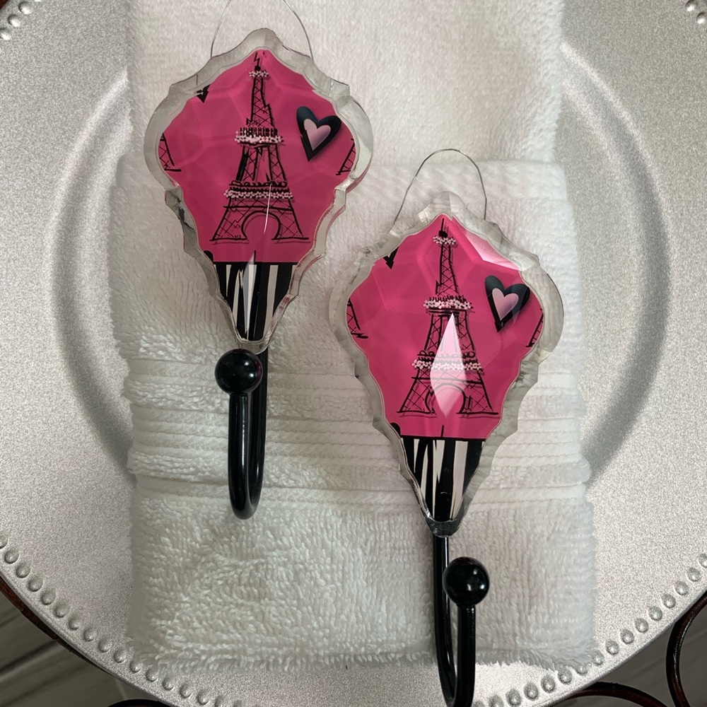 NWOT Wall hooks (2)